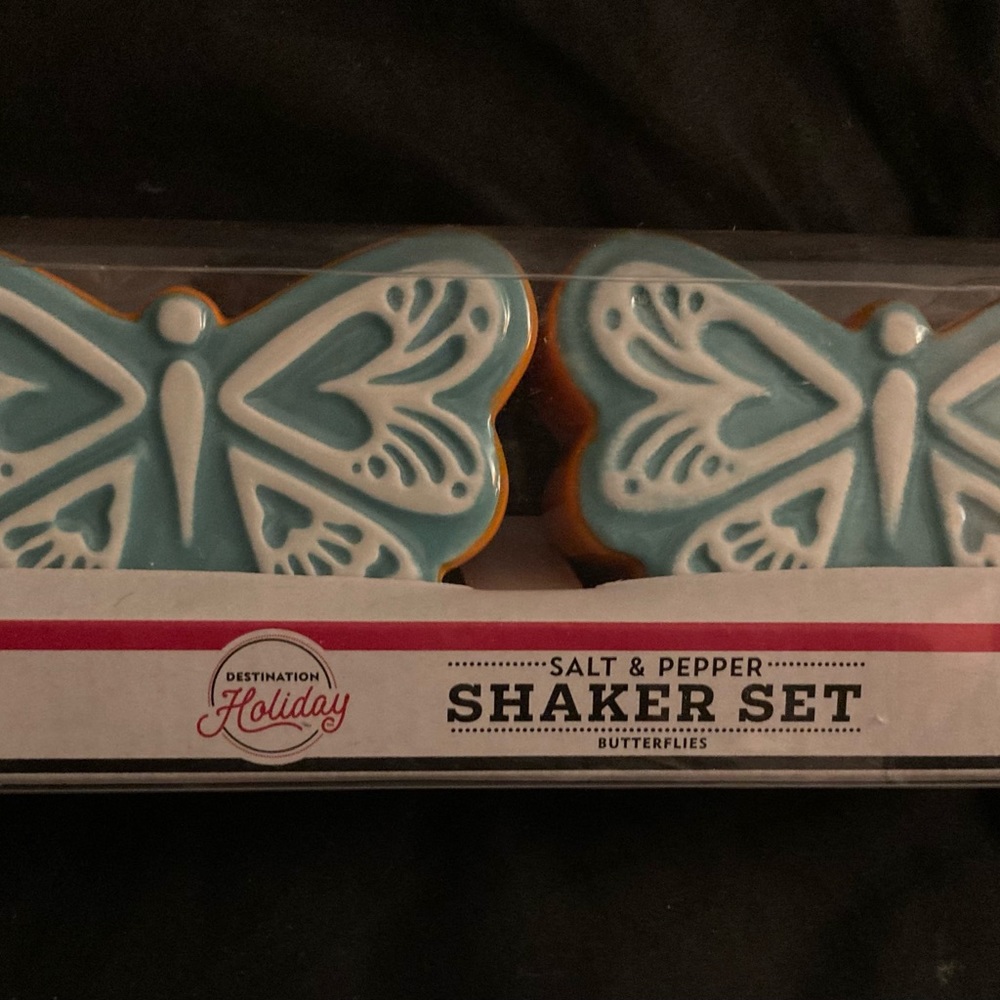 Butterfly Salt & Pepper Shaker Set